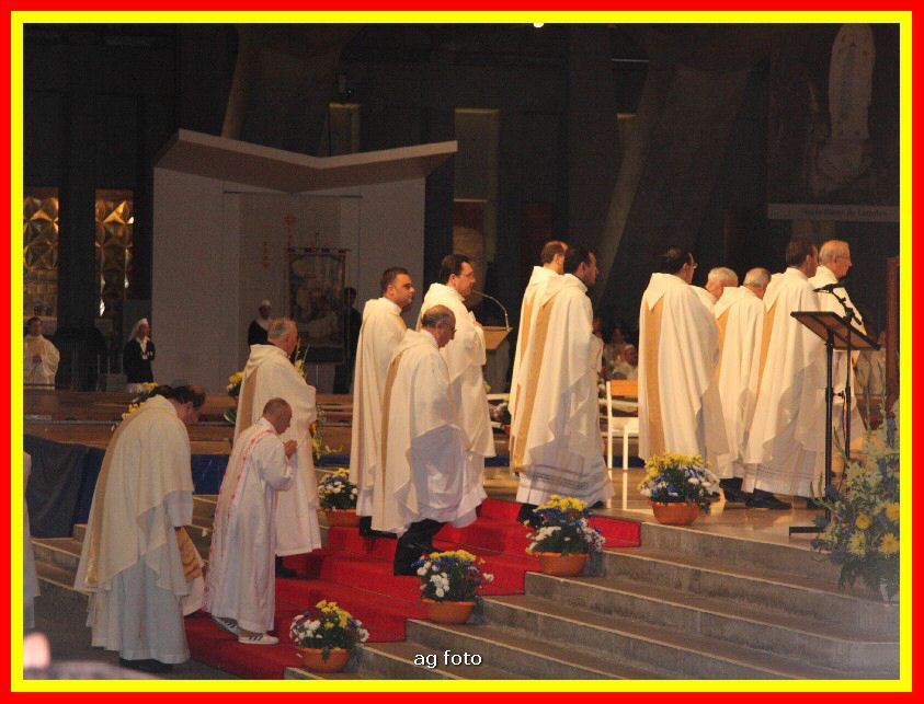 2008Lourdes 870_tn.jpg